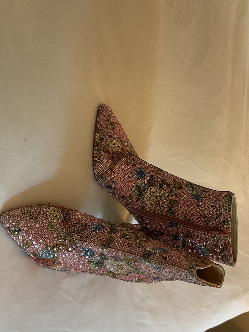 BetseyJohnson Beaded Bootie. 2.5” heel NWOT Sz 9.5 PERFECTION ON THE FOOT! - Picture 4 of 12